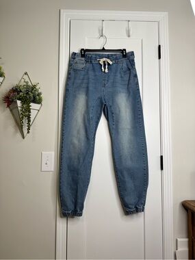 Victorious Los Angeles Jogger Style Denim Jeans